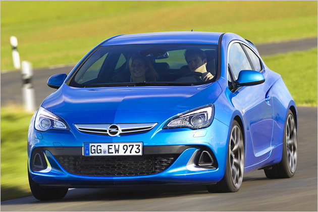 Die spurtstärksten Kompaktwagen: Vom VW Golf GTI bis zum Mercedes AMG A 45