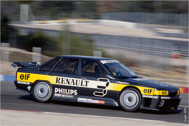 Renault-Motorsportmodelle auf der Retromobile 2016