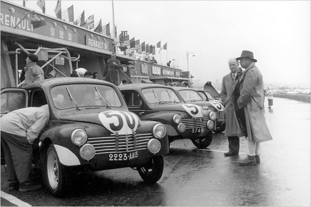 Renault-Motorsportmodelle auf der Retromobile 2016