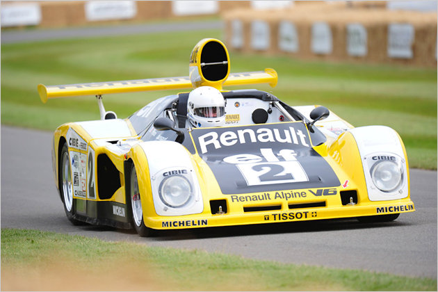 Renault-Motorsportmodelle auf der Retromobile 2016