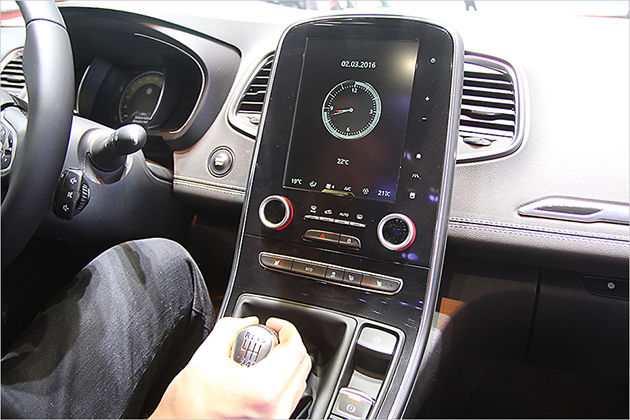 Renault Scénic (2016) auf den Genfer Autosalon: Sitzprobe in dem kompakten Crossover-Van
