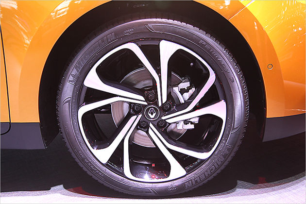 Renault Scénic (2016) auf den Genfer Autosalon: Sitzprobe in dem kompakten Crossover-Van