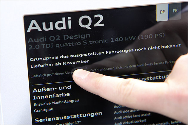 Audi Q2 auf dem Genfer Autosalon 2016: Sitzprobe im kleinsten Q