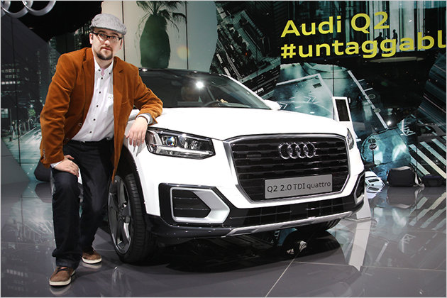 Audi Q2 auf dem Genfer Autosalon 2016: Sitzprobe im kleinsten Q