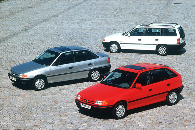 Von BMW bis zum VW Golf III: Die Auto-Geburtstage 2016