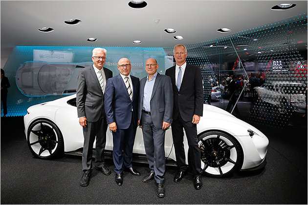 Prominenz am Benz: Die Stars und ihre Autos