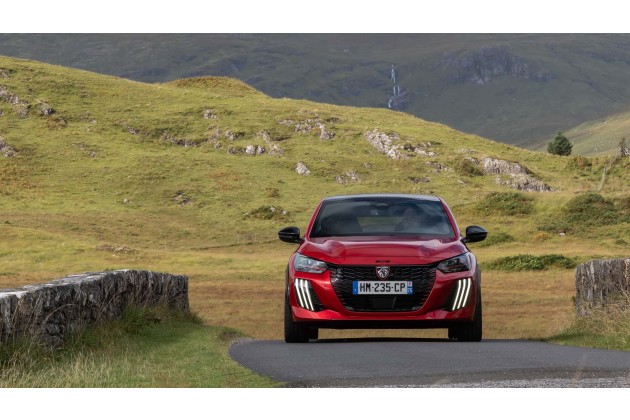 Peugeot E 208 GTi 2026 im Test