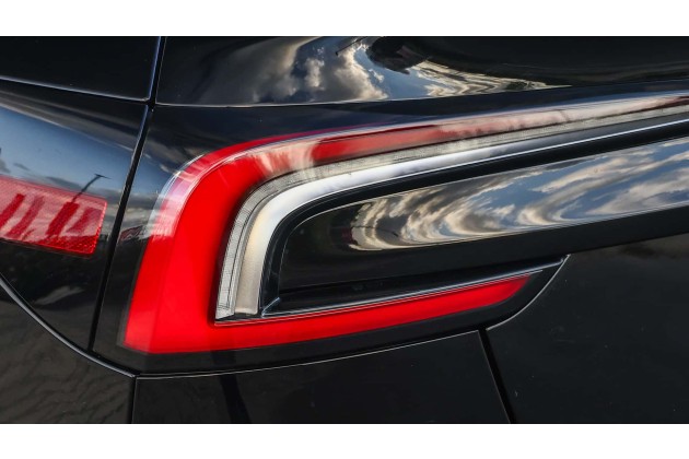 Tesla Model 3 RWD Standard