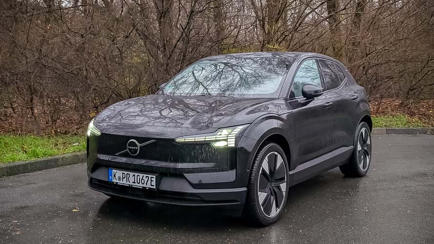 Volvo EX30 Twin Performance (2024) im Test