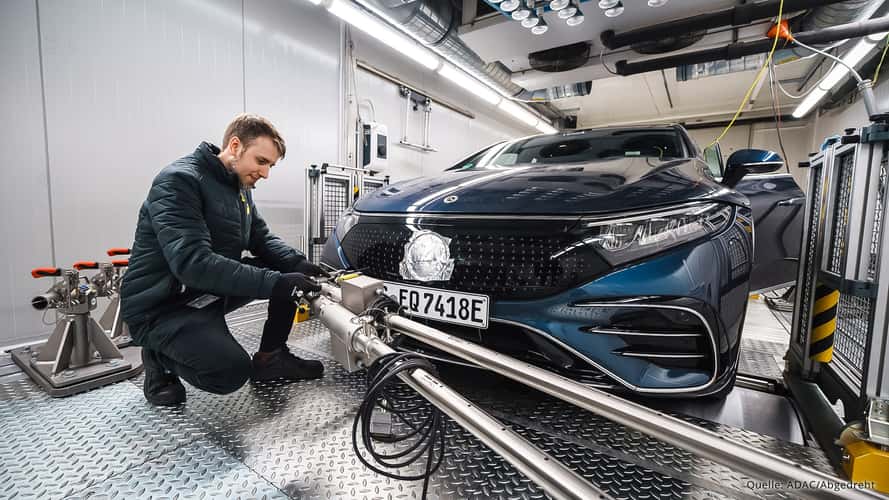 ADAC Reichweitentest: E-Autos im Winter