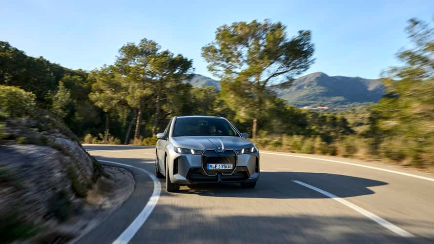 BMW iX xDrive60 (2025) im Test