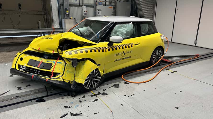 Mini Cooper Electric und Audi A6 e-tron im EuroNCAP-Crashtest