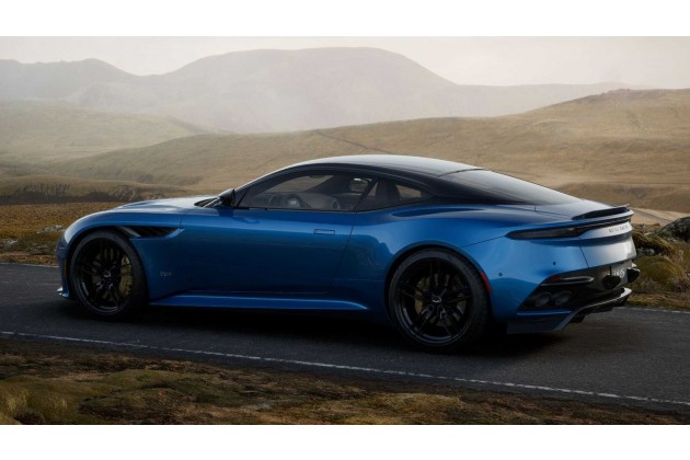 2022 Aston Martin Dbs Coupe