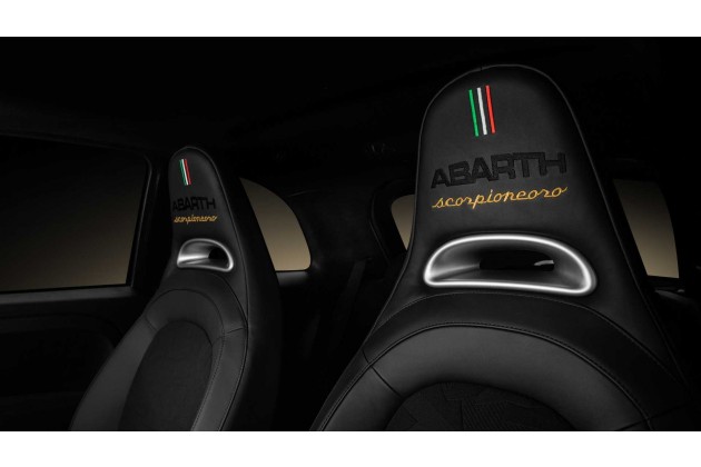 Abarth 595 Scorpioneoro