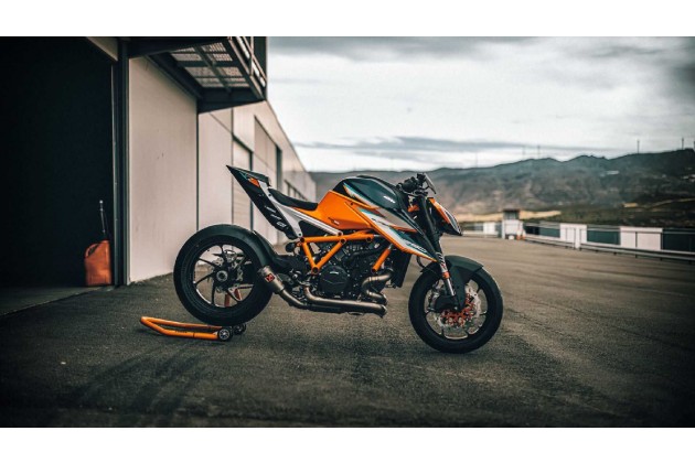 KTM 1290 Super Duke RR 2021