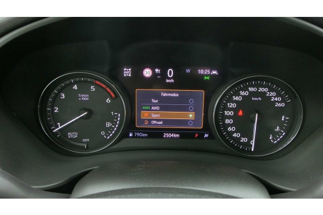 Cadillac XT4 2021 die Allradversion hat vier Modi Beim 2WD Modell fehlt der Offroad Modus