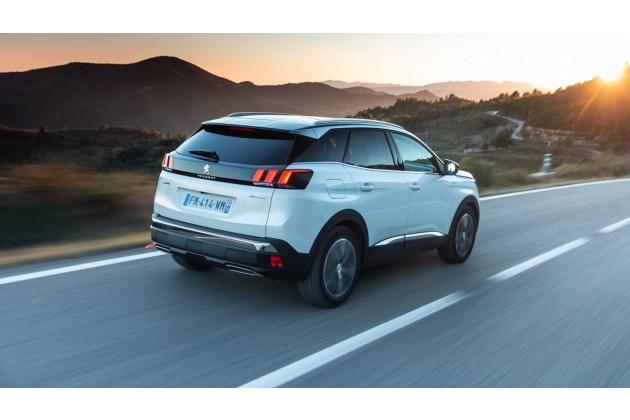 Essai Peugeot 3008 Hybrid4