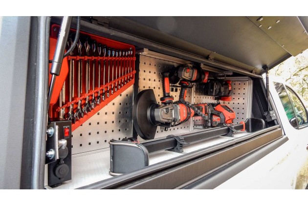 Mitsubishi L200 2021 mit Milwaukee Handwerkerausbau