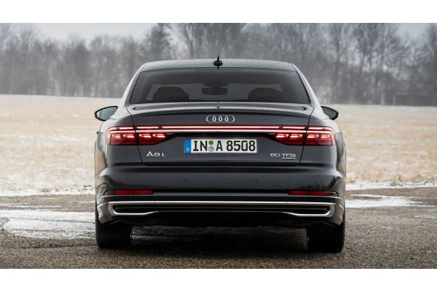 Audi A8 L 60 TFSI quattro 2022 im Test