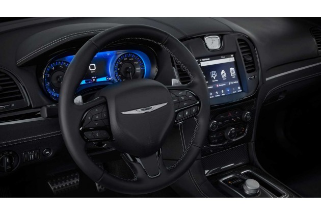 2023 Chrysler 300C Interior