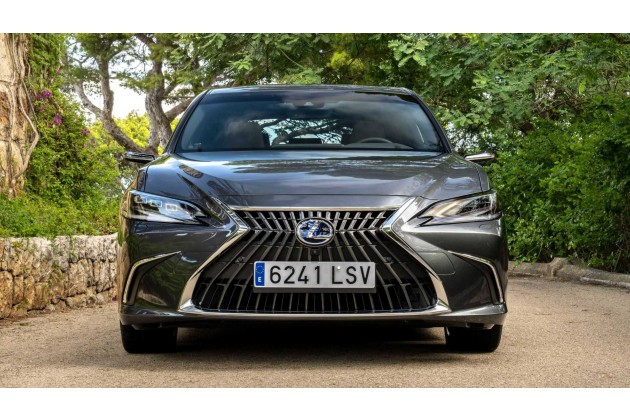Lexus ES 300h 2021 im Test
