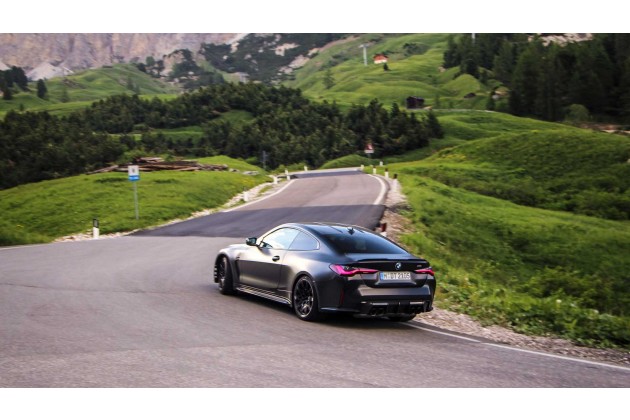 BMW M4 2021 Roadtrip