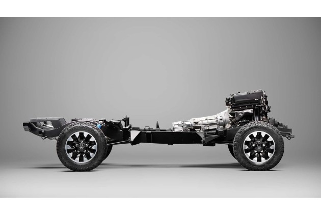 Land Rover Defender Classic Works V8 Umbau