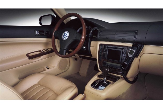 VW Passat W8 2001 2004