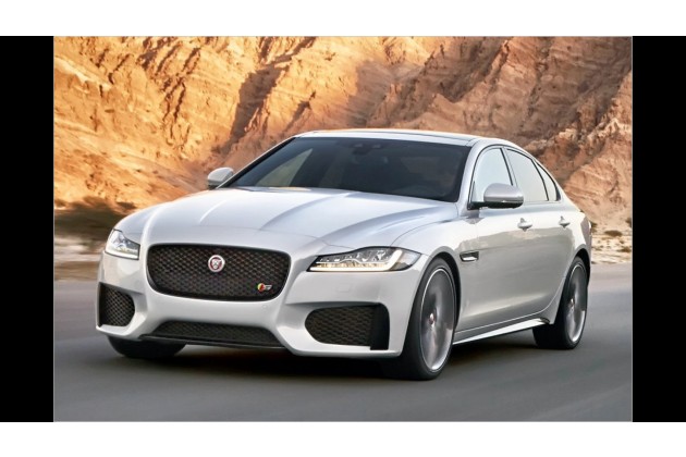 Jaguar XF Tanzt Ubers Seil