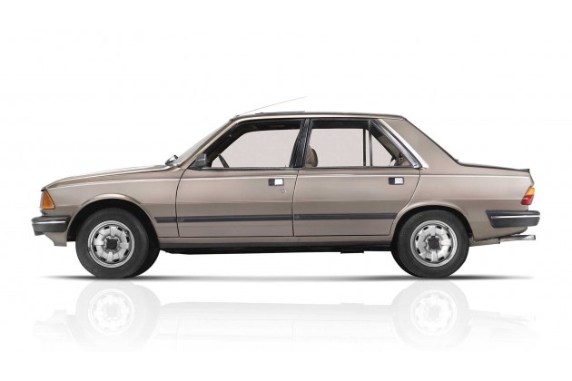 Peugeot 305