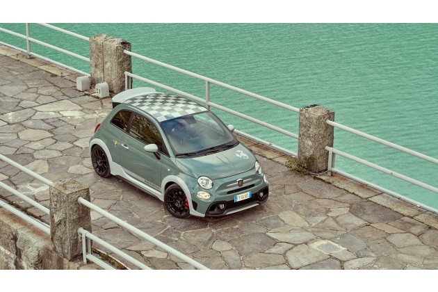 Abarth 695 70deg Anniversario