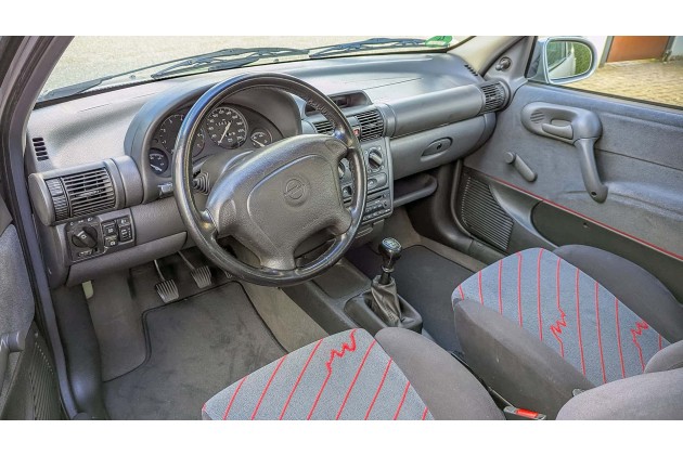Opel Corsa B GSi 1995 im Fahrbericht
