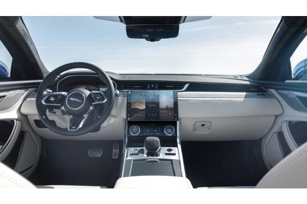 2021 Jaguar XF Interior Dash