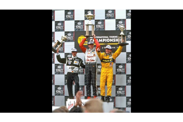 Vor 25 Jahren Opel gewinnt mit dem Calibra die Tourenwagen WM