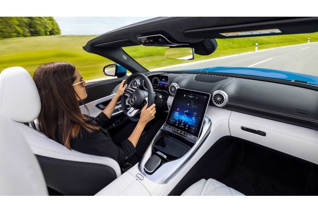 2022 Mercedes AMG SL Interior