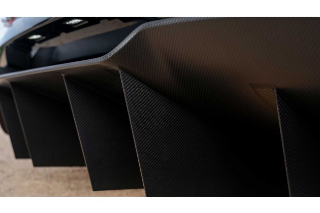 Aston Martin Victor Detail
