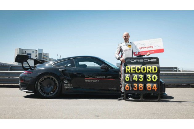 Porsche 911 GT3 RS Manthey Performance Kit Nurburgring Record