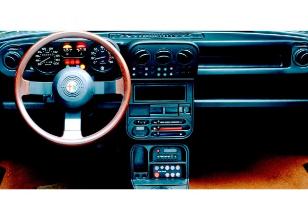 Alfa Romeo 33 1.5 Quadrifoglio Oro 1983 1984