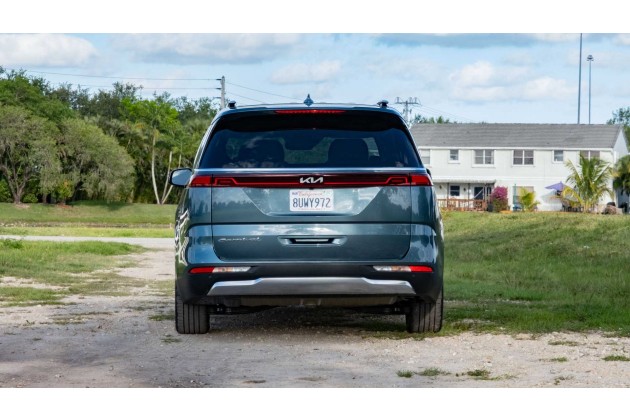 2022 Kia Carnival Exterior