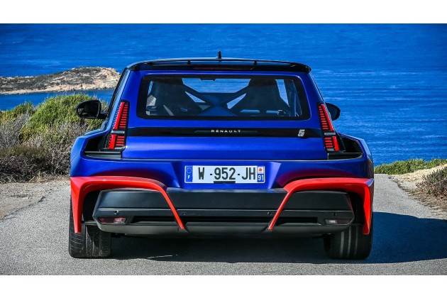 Renault 5 Turbo 3E bei der Rallye Tour De Corse