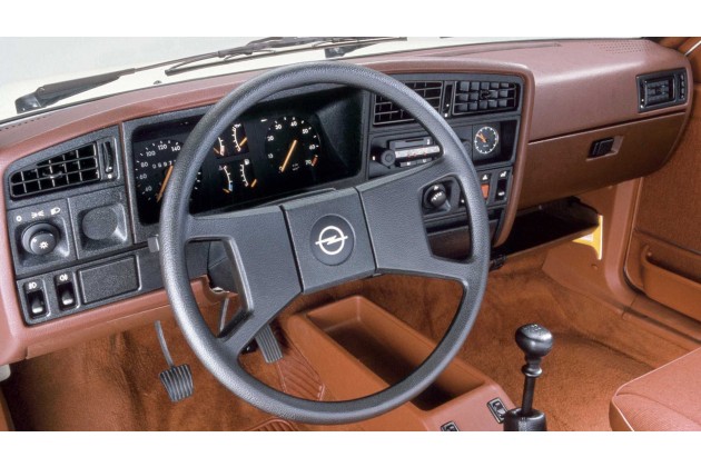 Opel Ascona C