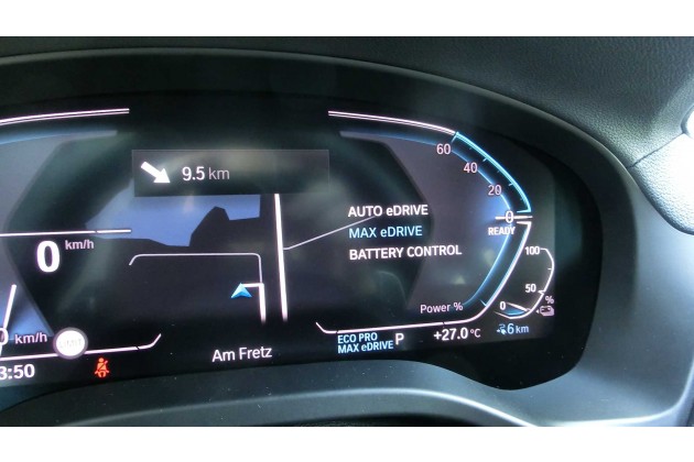 BMW X3 30e 2020 im rechten Bereich werden die Hybrid Modi angezeigt Auto eDrive Max eDrive und Battery Control