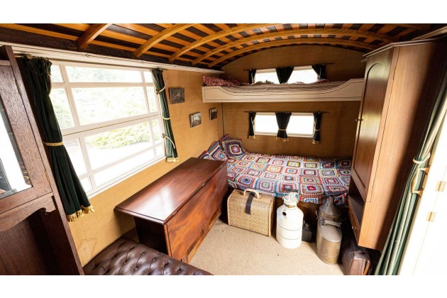 1914 Ford Model T Motor Caravan Motorhome Interior