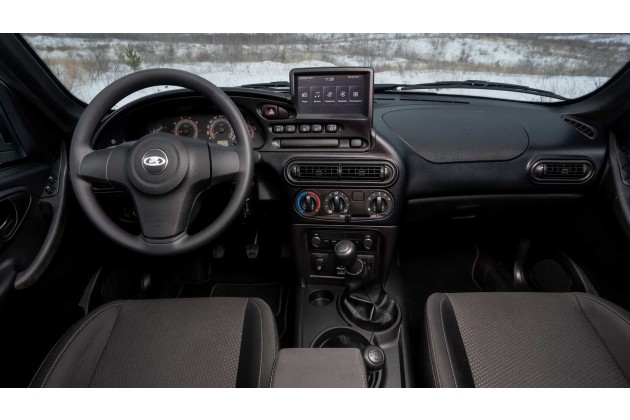Salon Lada Niva Travel