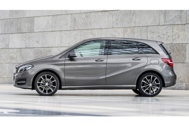 Mercedes Classe B nuova E vecchia A confronto
