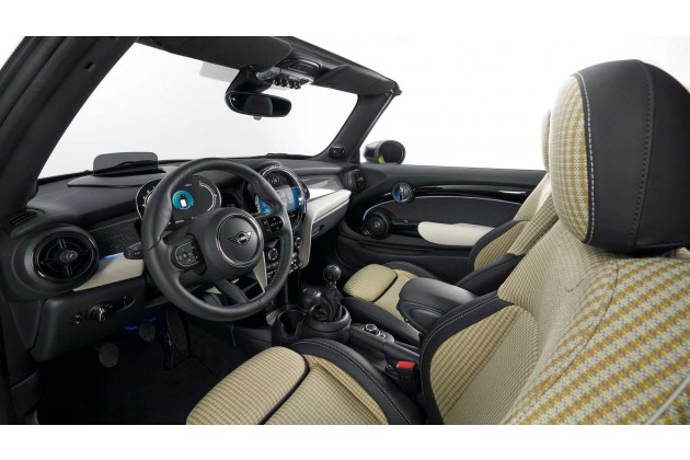 2022 Mini Cooper S Convertible Interior