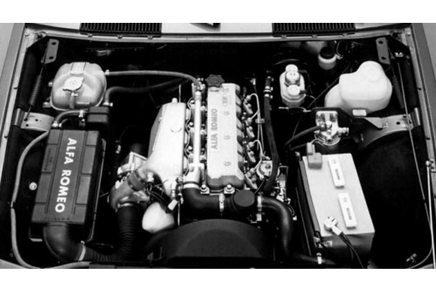 Alfa Romeo Alfetta 2.0 Turbodiesel 1979 Motore