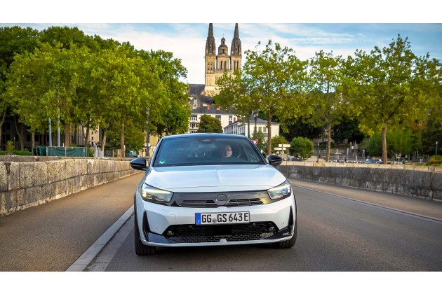 Opel Corsa GSE Roadtrip 2027