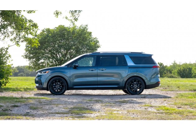 2022 Kia Carnival Exterior