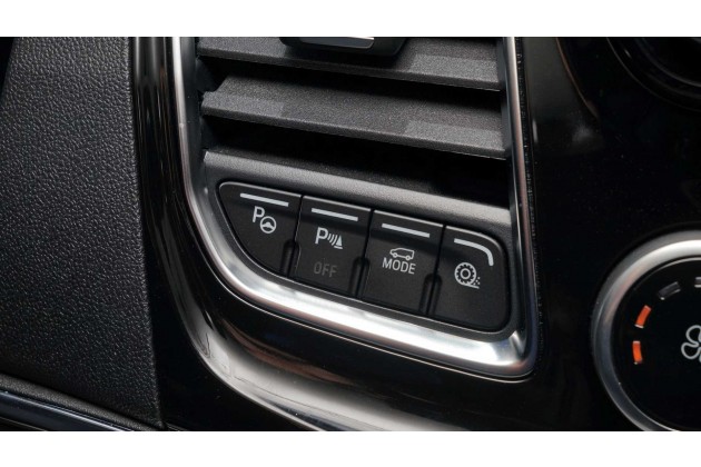 Ford Tourneo Custom PHEV 2020